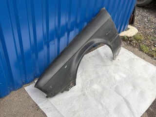 bontott BMW 3 E30 Bal első Sárvédő