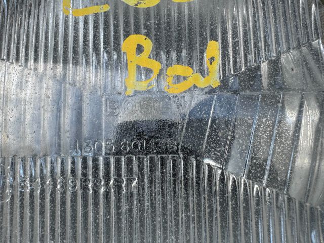 bontott BMW 3 E30 Bal Fényszóró