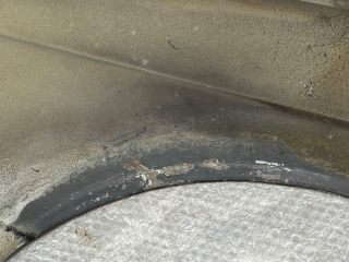 bontott BMW 3 E30 Jobb első Sárvédő