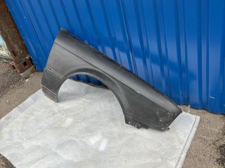 bontott BMW 3 E30 Jobb első Sárvédő