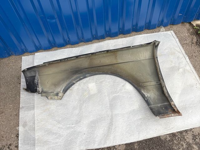 bontott BMW 3 E30 Jobb első Sárvédő