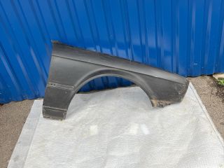 bontott BMW 3 E30 Jobb első Sárvédő