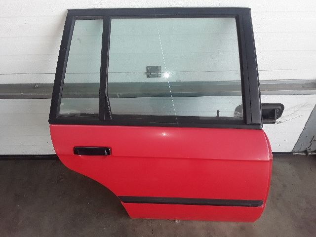 bontott BMW 3 E30 Jobb hátsó Fixüveg (Ajtóban)