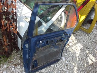 bontott BMW 3 E30 Jobb hátsó Fixüveg (Ajtóban)