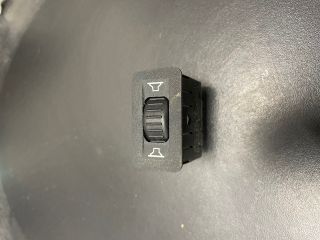 bontott BMW 3 E30 Kapcsoló (Magában)