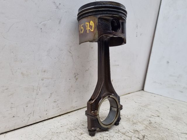 bontott BMW 3 E36 Dugattyú és Hajtókar