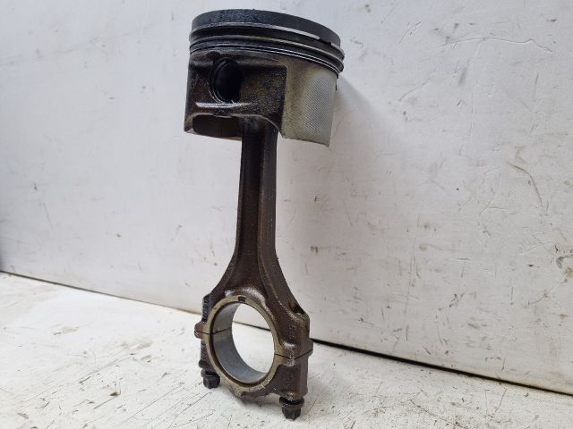 bontott BMW 3 E36 Dugattyú és Hajtókar