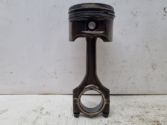 bontott BMW 3 E36 Dugattyú és Hajtókar