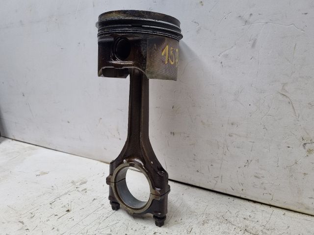 bontott BMW 3 E36 Dugattyú és Hajtókar