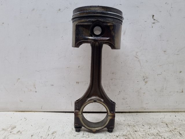 bontott BMW 3 E36 Dugattyú és Hajtókar