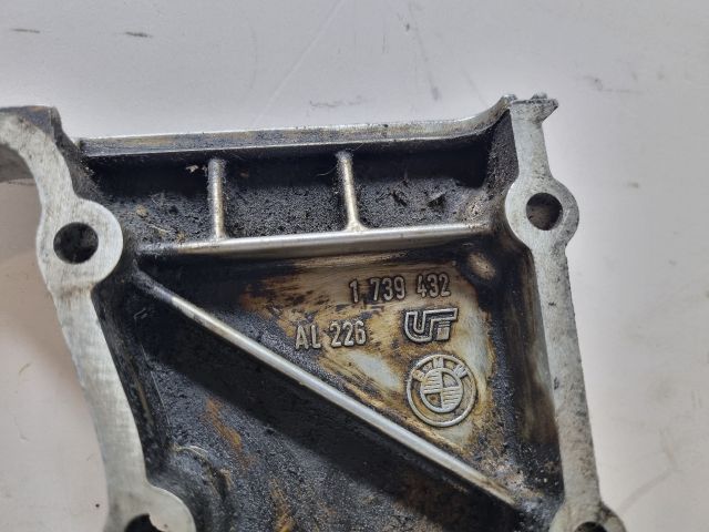 bontott BMW 3 E36 Első Alsó Vezérlés Burkolat