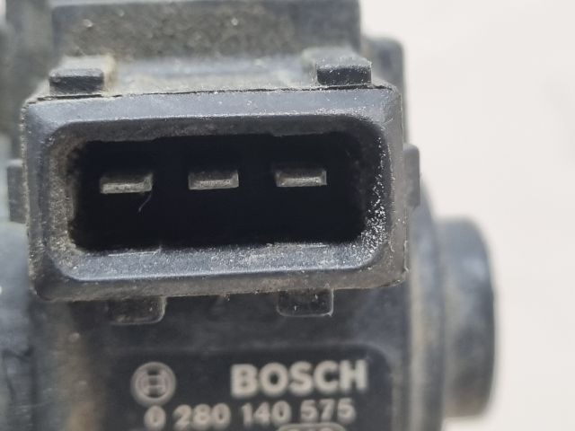 bontott BMW 3 E36 Fojtószelep (Mechanikus)