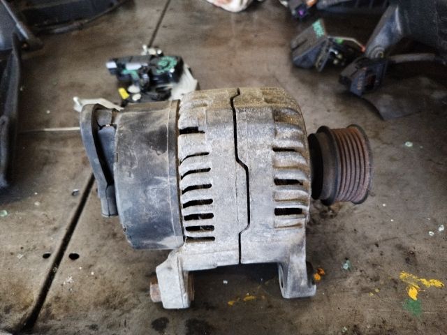 bontott BMW 3 E36 Generátor