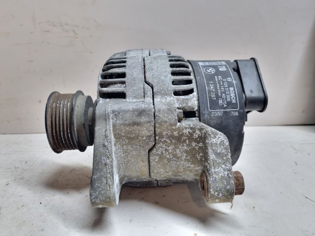 bontott BMW 3 E36 Generátor