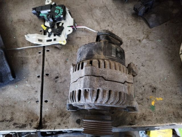 bontott BMW 3 E36 Generátor