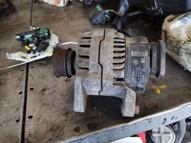 bontott BMW 3 E36 Generátor