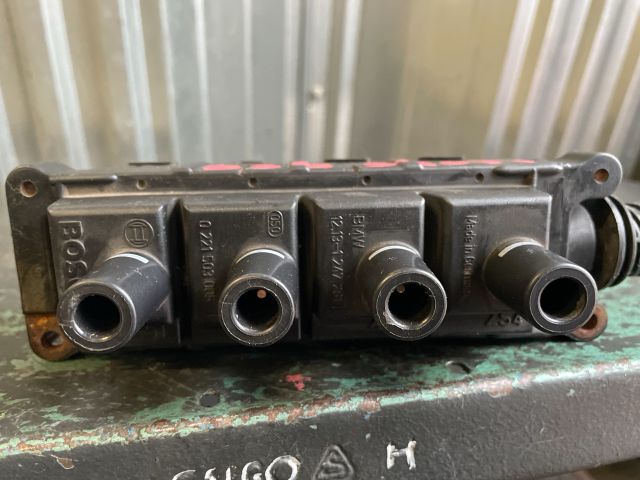 bontott BMW 3 E36 Gyújtótrafó