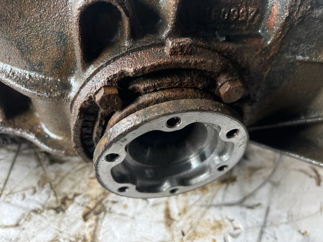 bontott BMW 3 E36 Hátsó Differenciálmű