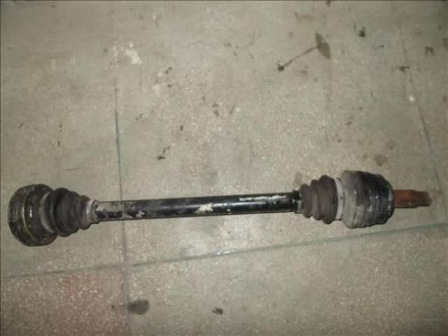 bontott BMW 3 E36 Jobb Féltengely