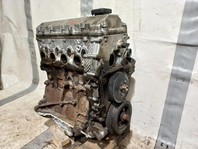 bontott BMW 3 E36 Motor (Fűzött blokk hengerfejjel)