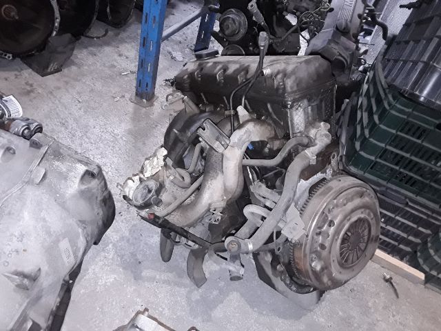 bontott BMW 3 E36 Motor (Fűzött blokk hengerfejjel)