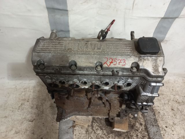 bontott BMW 3 E36 Motor (Fűzött blokk hengerfejjel)