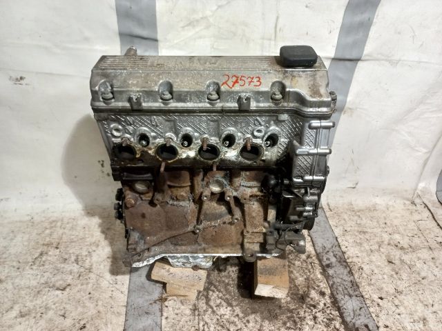 bontott BMW 3 E36 Motor (Fűzött blokk hengerfejjel)