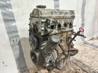 bontott BMW 3 E36 Motor (Fűzött blokk hengerfejjel)