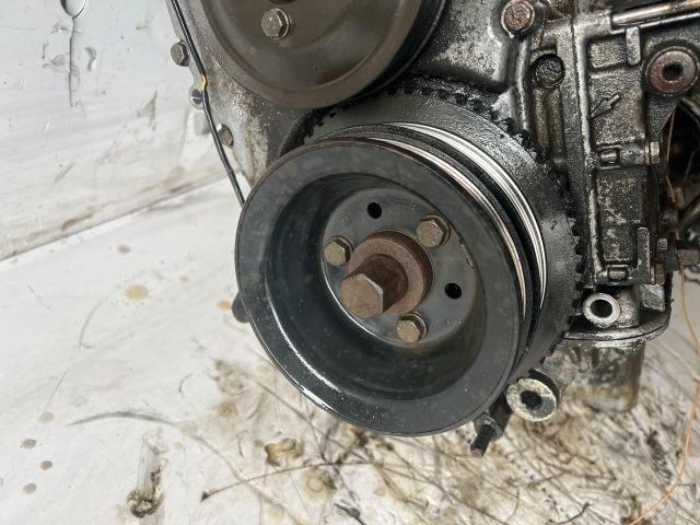 bontott BMW 3 E36 Motor (Fűzött blokk hengerfejjel)