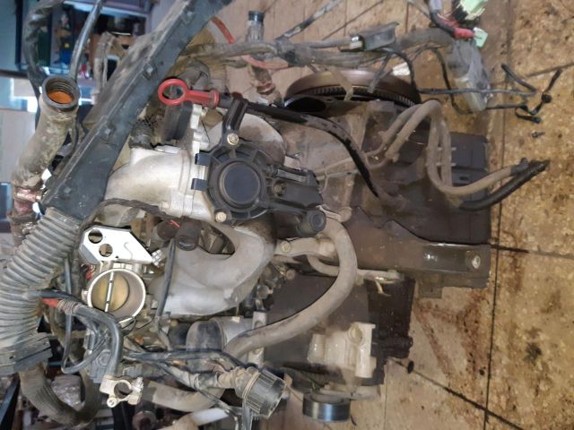 bontott BMW 3 E36 Motor (Fűzött blokk hengerfejjel)