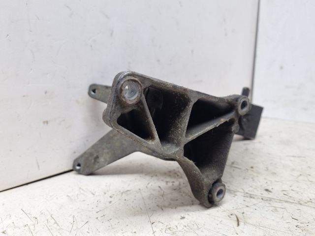 bontott BMW 3 E36 Motor Tartó Bak Bal