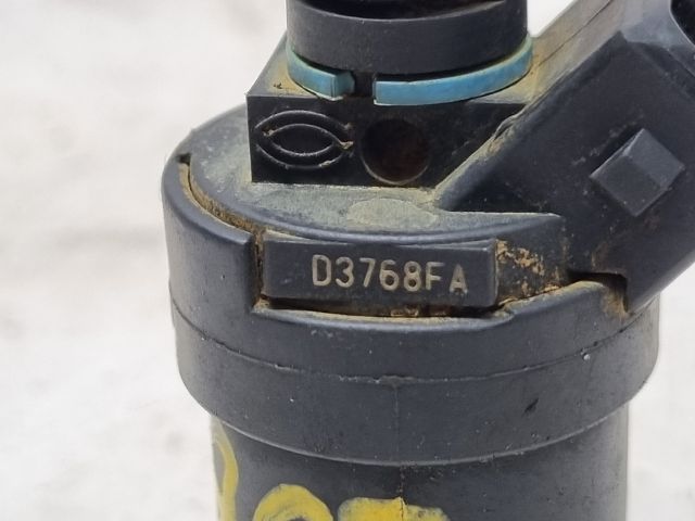 bontott BMW 3 E36 Porlasztó (1 db)