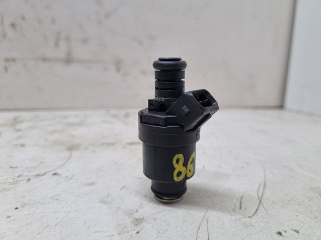 bontott BMW 3 E36 Porlasztó (1 db)