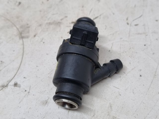 bontott BMW 3 E36 Porlasztó (1 db)