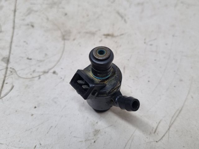 bontott BMW 3 E36 Porlasztó (1 db)