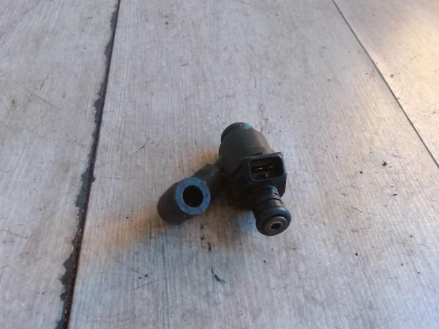 bontott BMW 3 E36 Porlasztó (1 db)