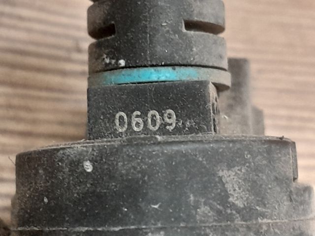 bontott BMW 3 E36 Porlasztó (1 db)