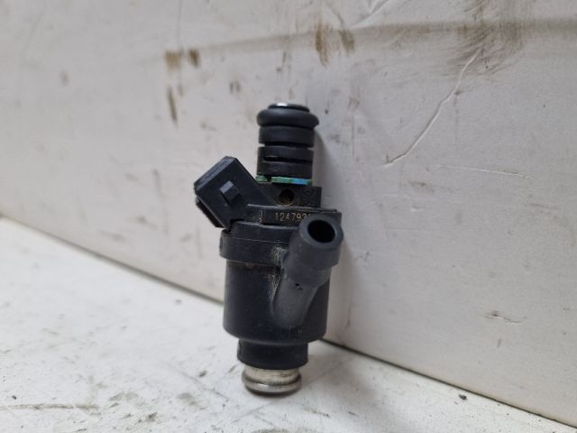 bontott BMW 3 E36 Porlasztó (1 db)