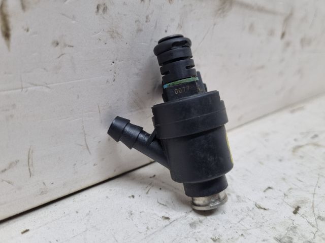 bontott BMW 3 E36 Porlasztó (1 db)