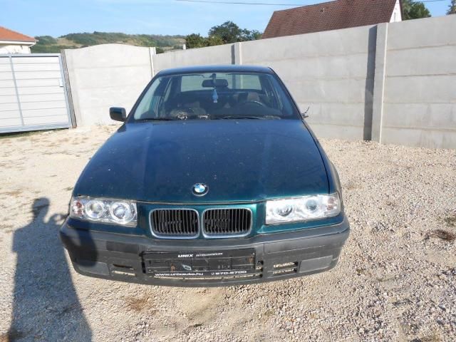 bontott BMW 3 E36 Tanksapka