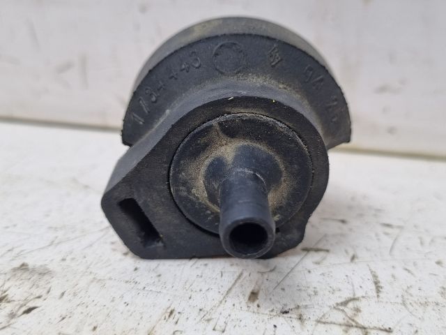 bontott BMW 3 E36 Tankszellőztető Szelep