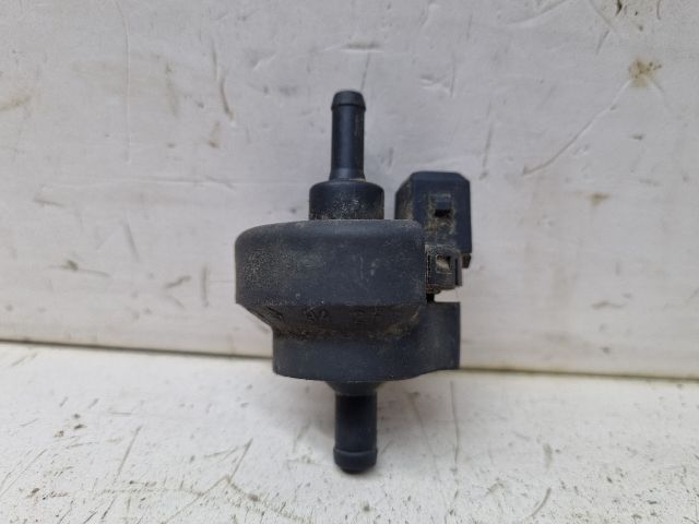 bontott BMW 3 E36 Tankszellőztető Szelep