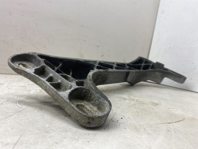 bontott BMW 3 E36 Váltó Tartó Bak (Pozíciófüggetlen)