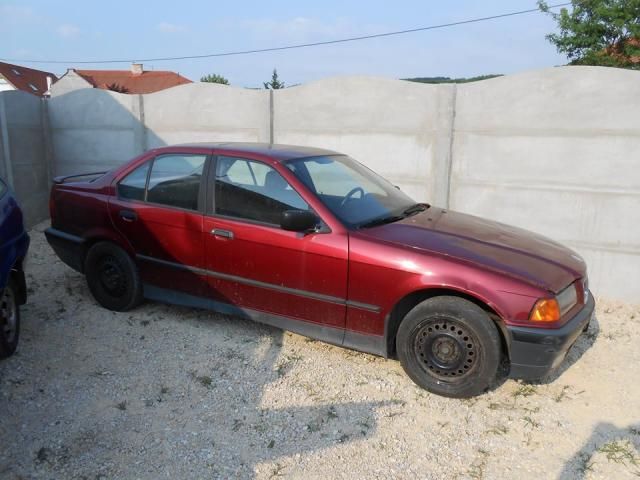 bontott BMW 3 E36 Fojtószelep (Mechanikus)