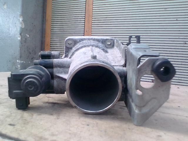 bontott BMW 3 E36 Fojtószelep (Mechanikus)