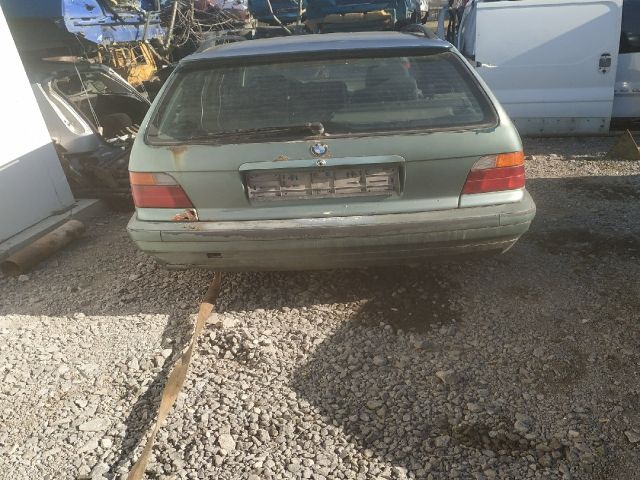 bontott BMW 3 E36 Jobb hátsó Rugó