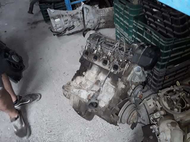 bontott BMW 3 E36 Motor (Fűzött blokk hengerfejjel)