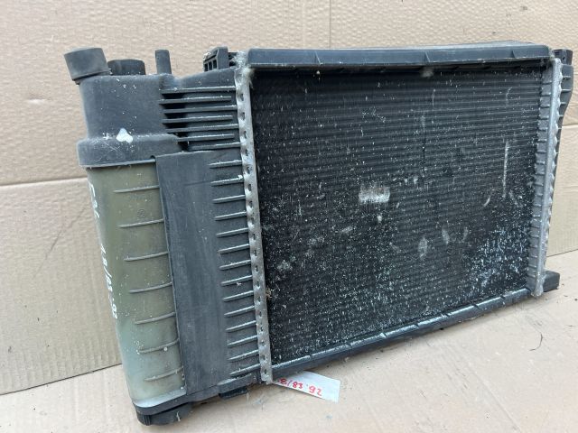 bontott BMW 3 E36 Vízhűtő Radiátor (Nem klímás)