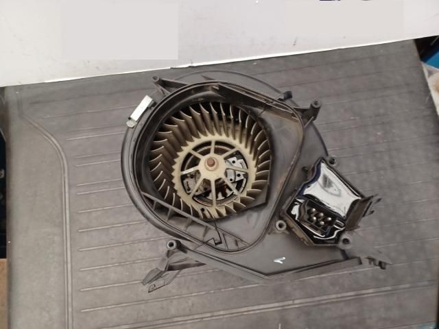 bontott BMW 3 E36 Klímahűtő Ventilátor