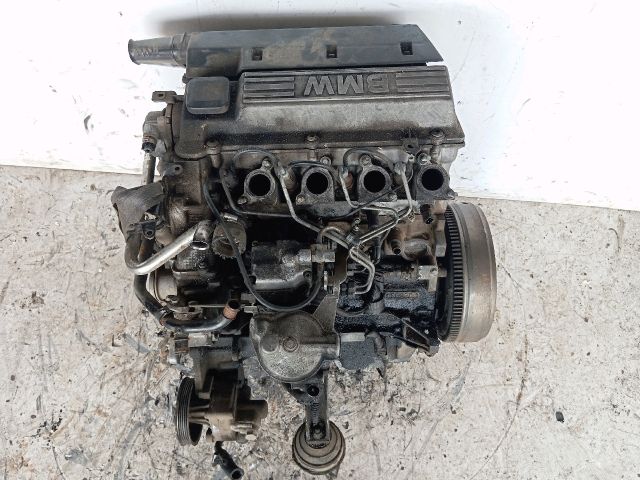 bontott BMW 3 E36 Komplett Motor (Segédberendezésekkel)